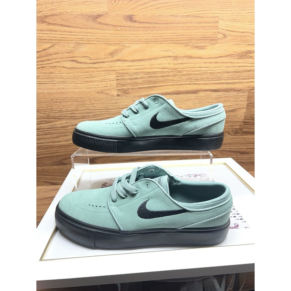 Nike SB Stefan Janoski Low Top Suede - Green/Black  - SZ 6Y- 525104-036